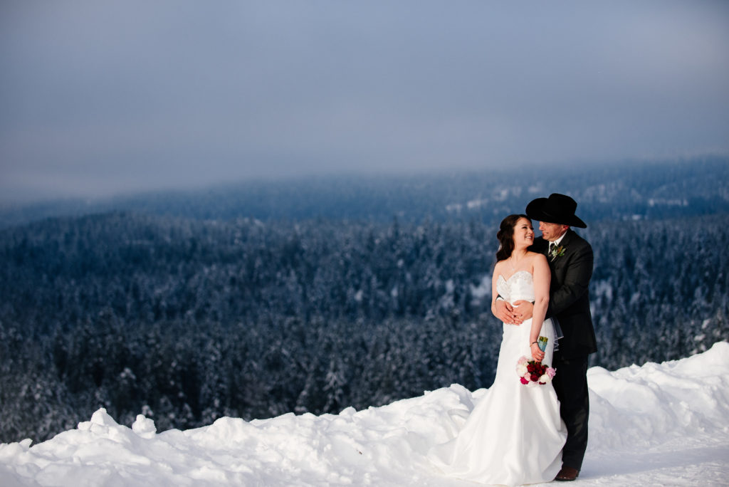 snowy suncadia wedding with a view of the mountains